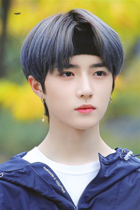 Choi beomgyu - Mar 27, 2021 · Beomgyu Facts & TMI. Beomgyu was born and grew up in Daegu. His family consists of mother, father, and an older brother (born 1998). His family is raising a parrot called Toto. He is a Christian. He belongs to Kyeongju Choi’s clan. Although there is no official position in TXT aside from leader, Beomgyu is mostly in charge of being the sub ... 
